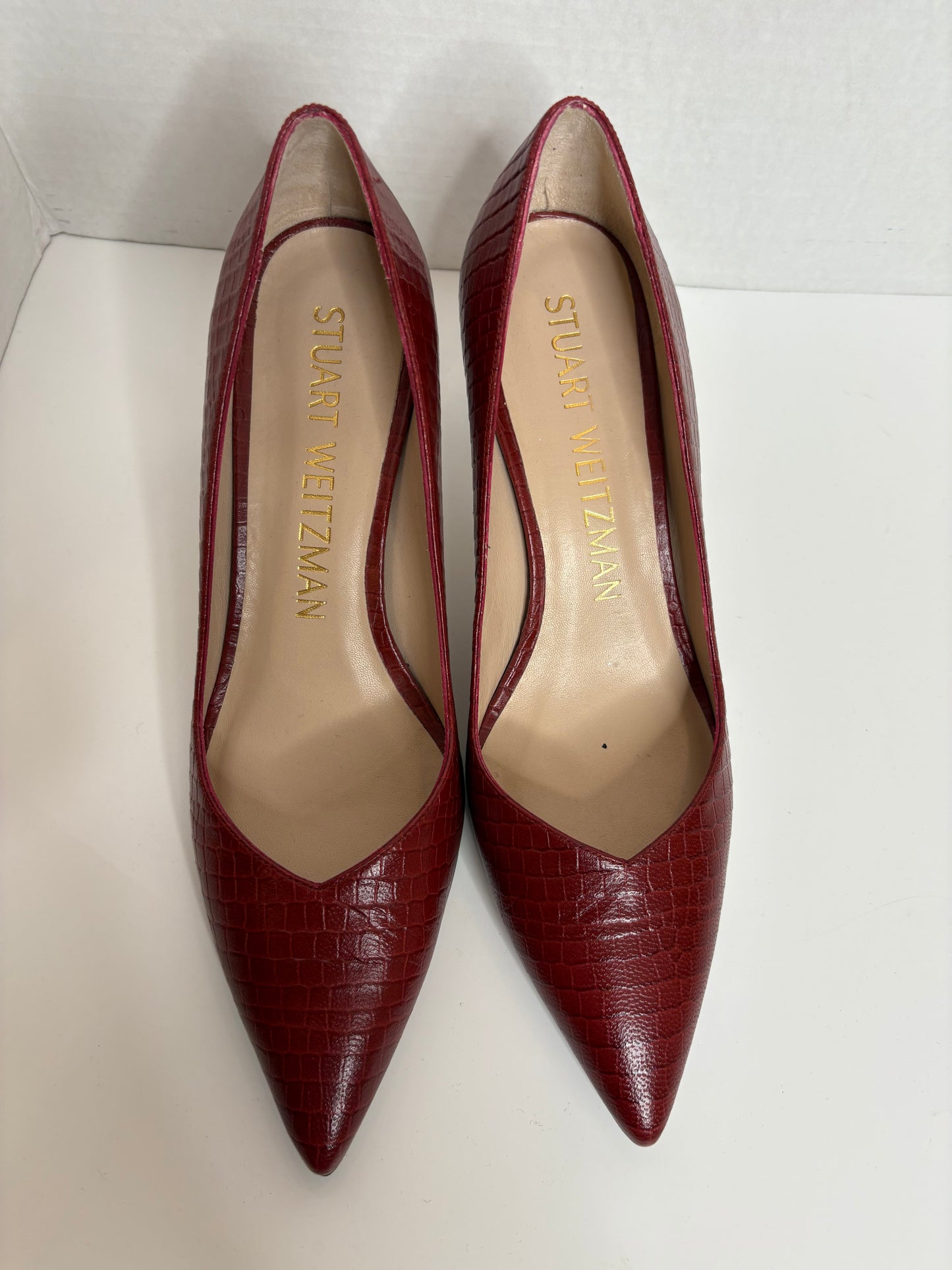 red Stuart Weitzman shoes 8.5 , three inch heel croc pattern